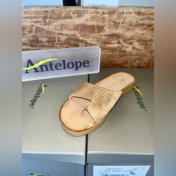 Antelope Stone Leather Yori - Picture 1 of 2